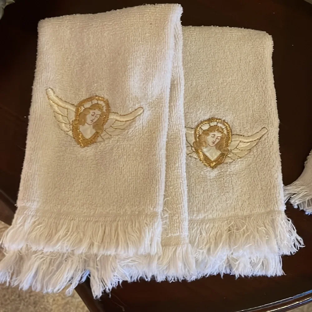 Christmas embroidered guest towels